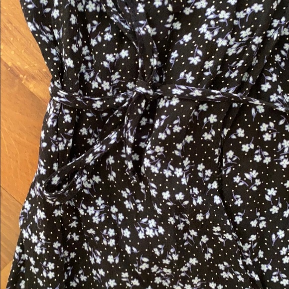 Brandy Melville Navy short sleeve wrap dress - Picture 2 of 8